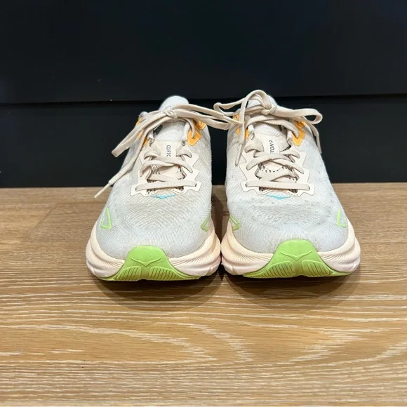 HOKA One One Clifton 9 women’s size 9 - Picture 3 of 11